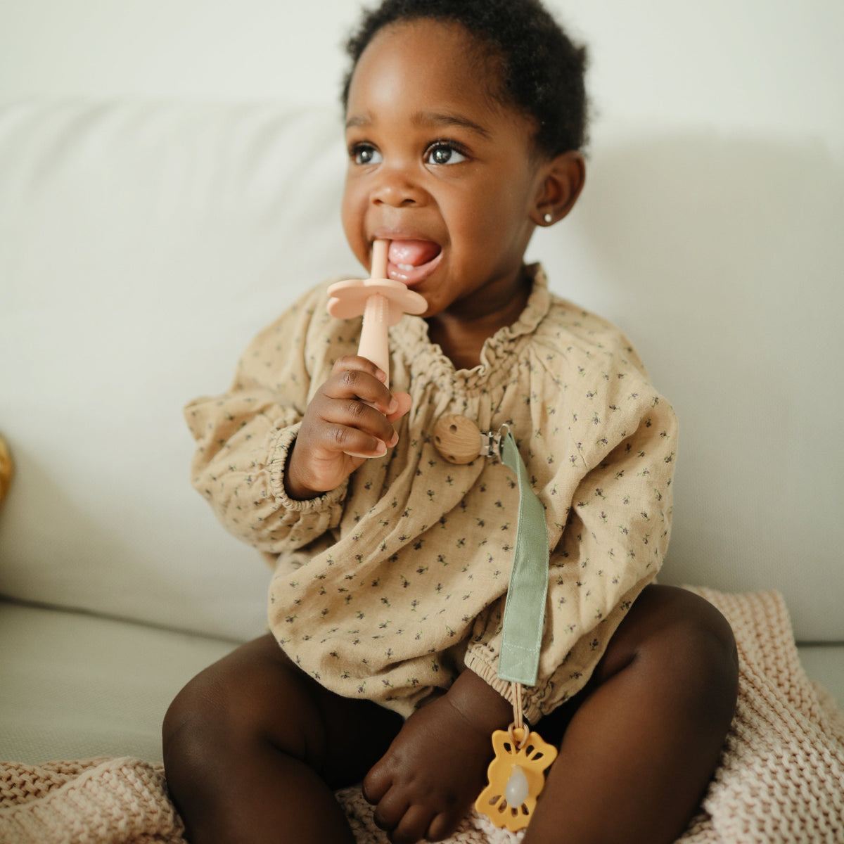 FRIGG Lucky Symmetrical Silicone Pacifier 2-Pack (6-18 Months)