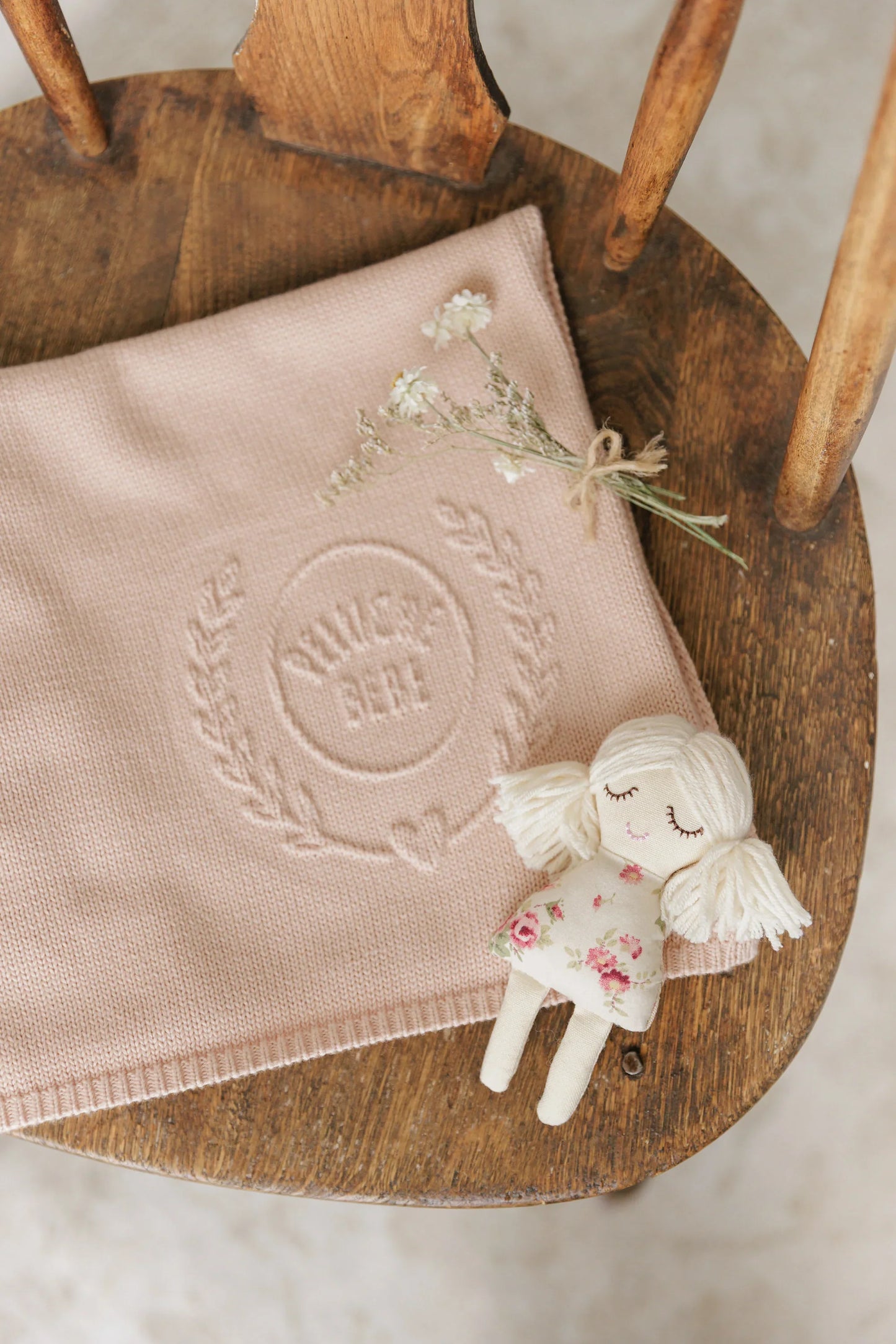 Peluche Embossed Knit Blanket