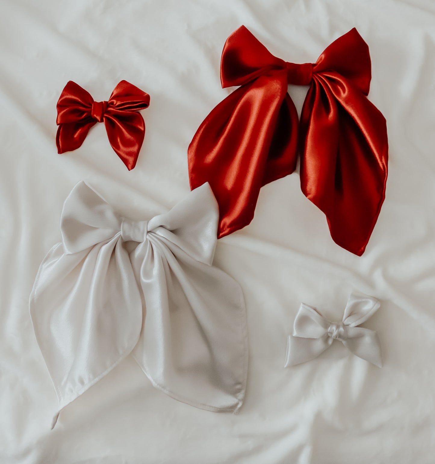 Ivorie Large Bow Clip