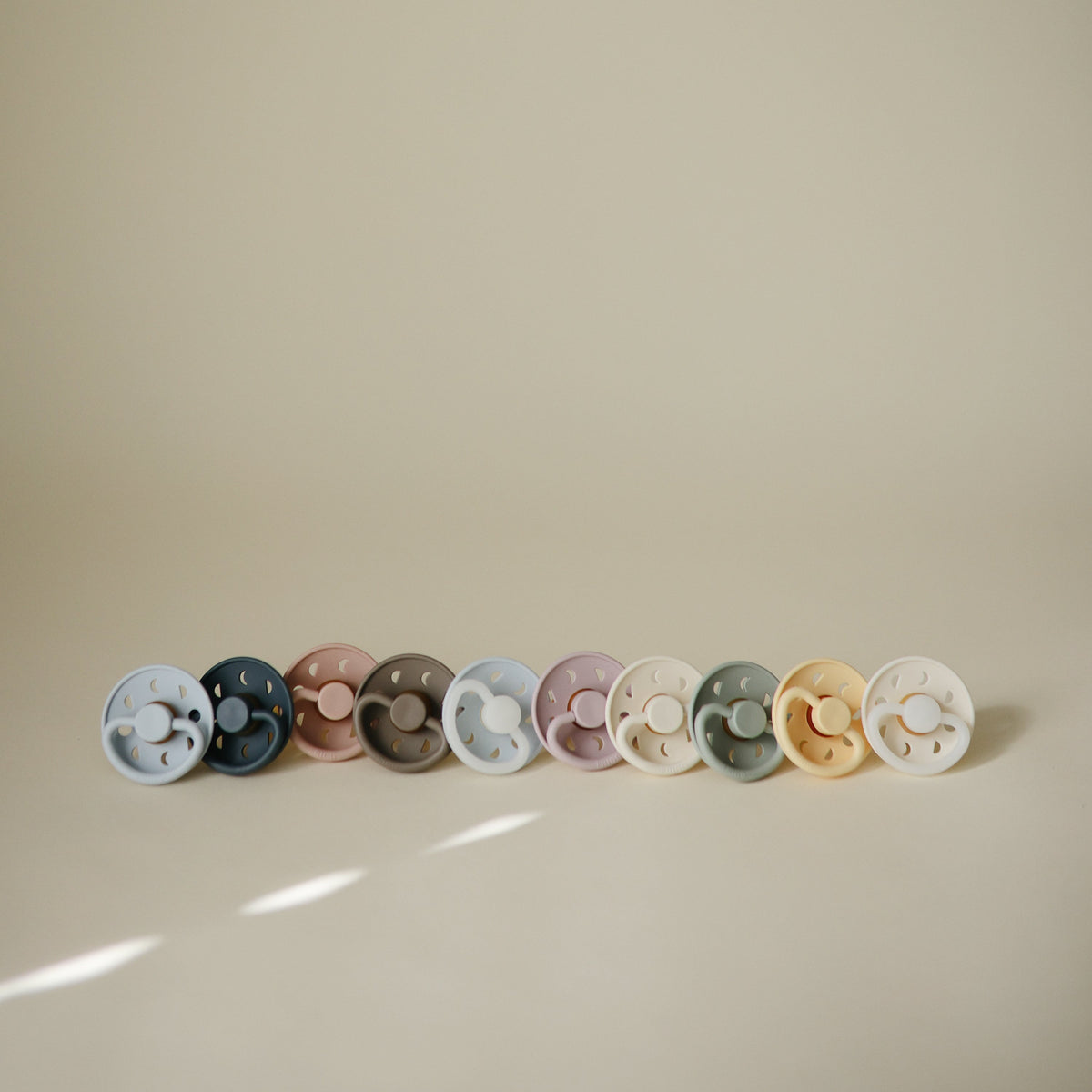 FRIGG Moon Silicone Pacifier 2-Pack