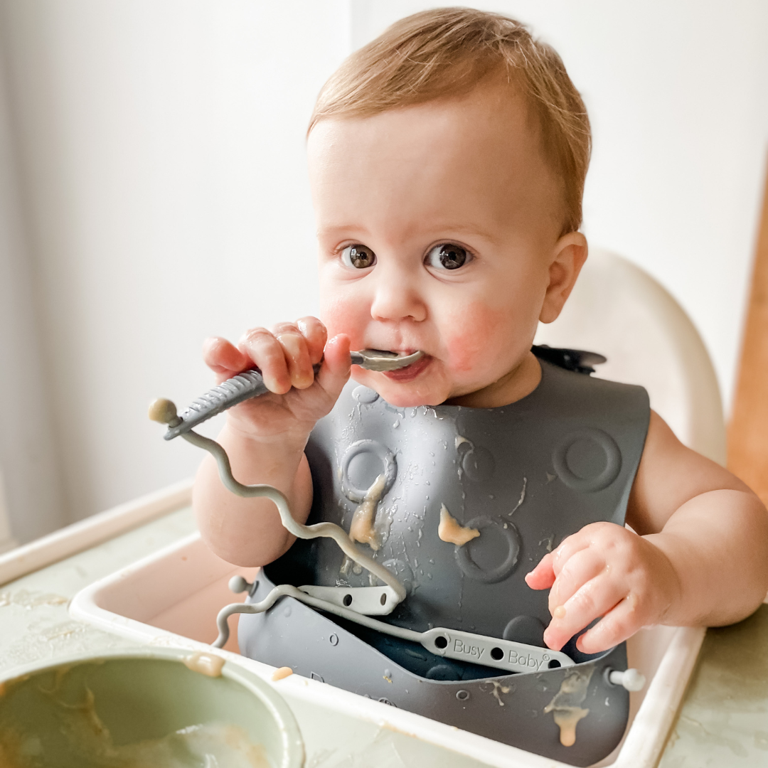 Travel Tether Bib+ Utensils