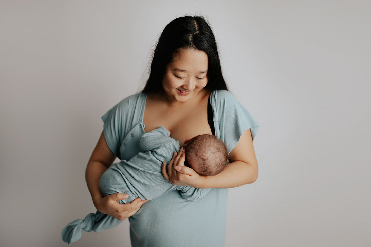 Ribbed Blue Bird Labor and Delivery Nursing Hospital Gown