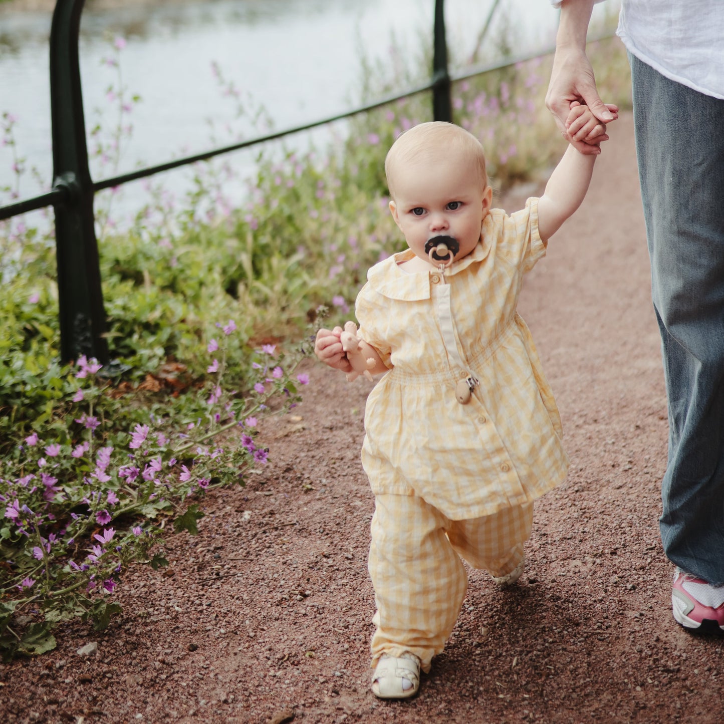 FRIGG Daisy Silicone Pacifier 2-Pack