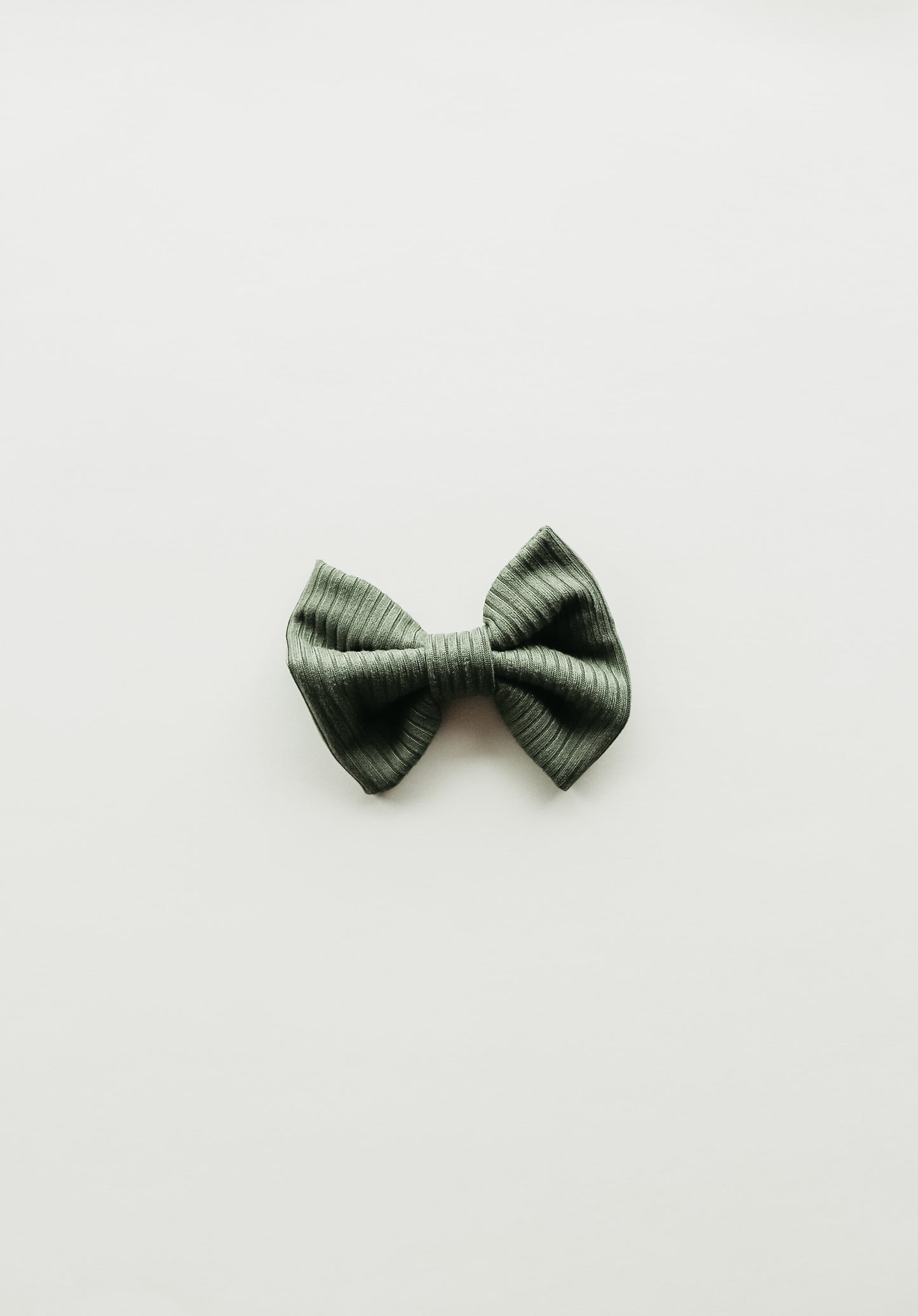 Moss Bow Clip