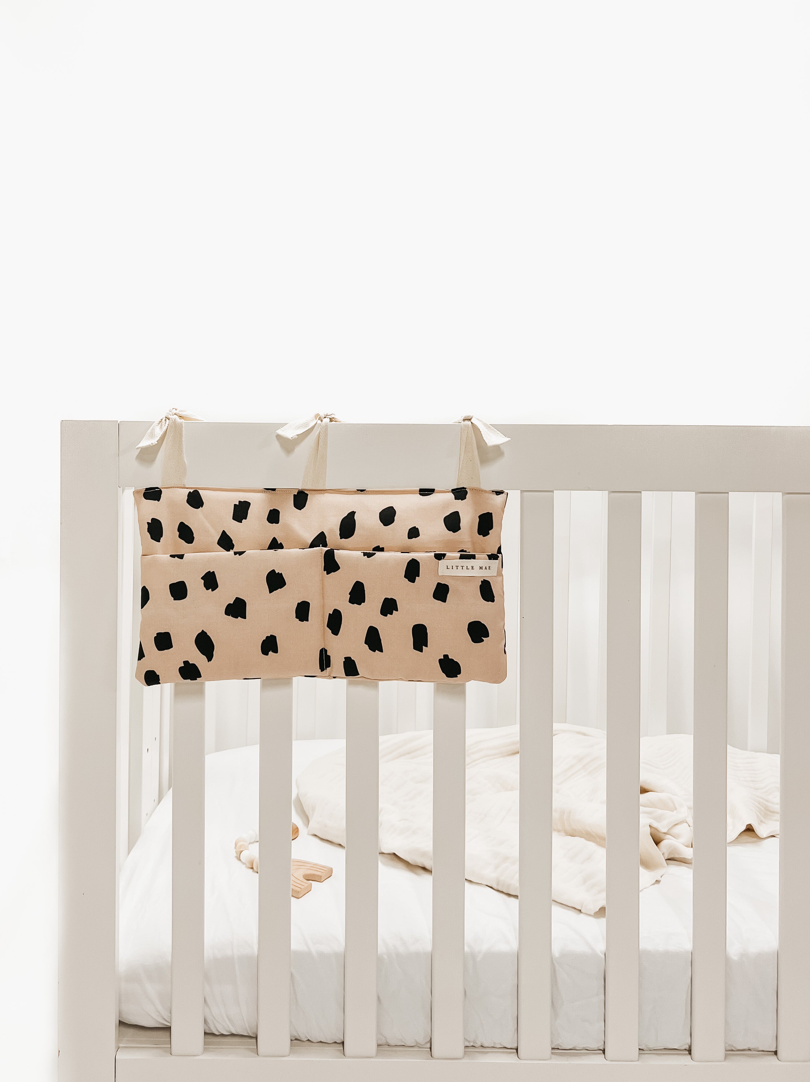 Baby 2025 crib organizer