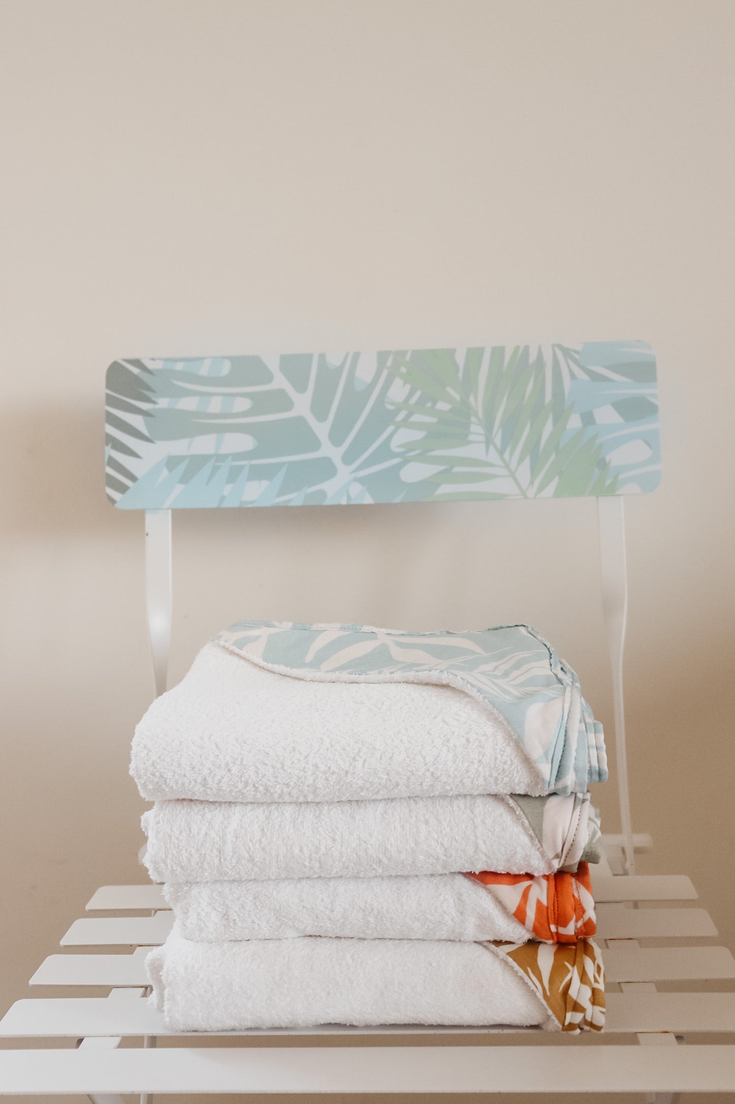 Jewel Palm Hooded Towel