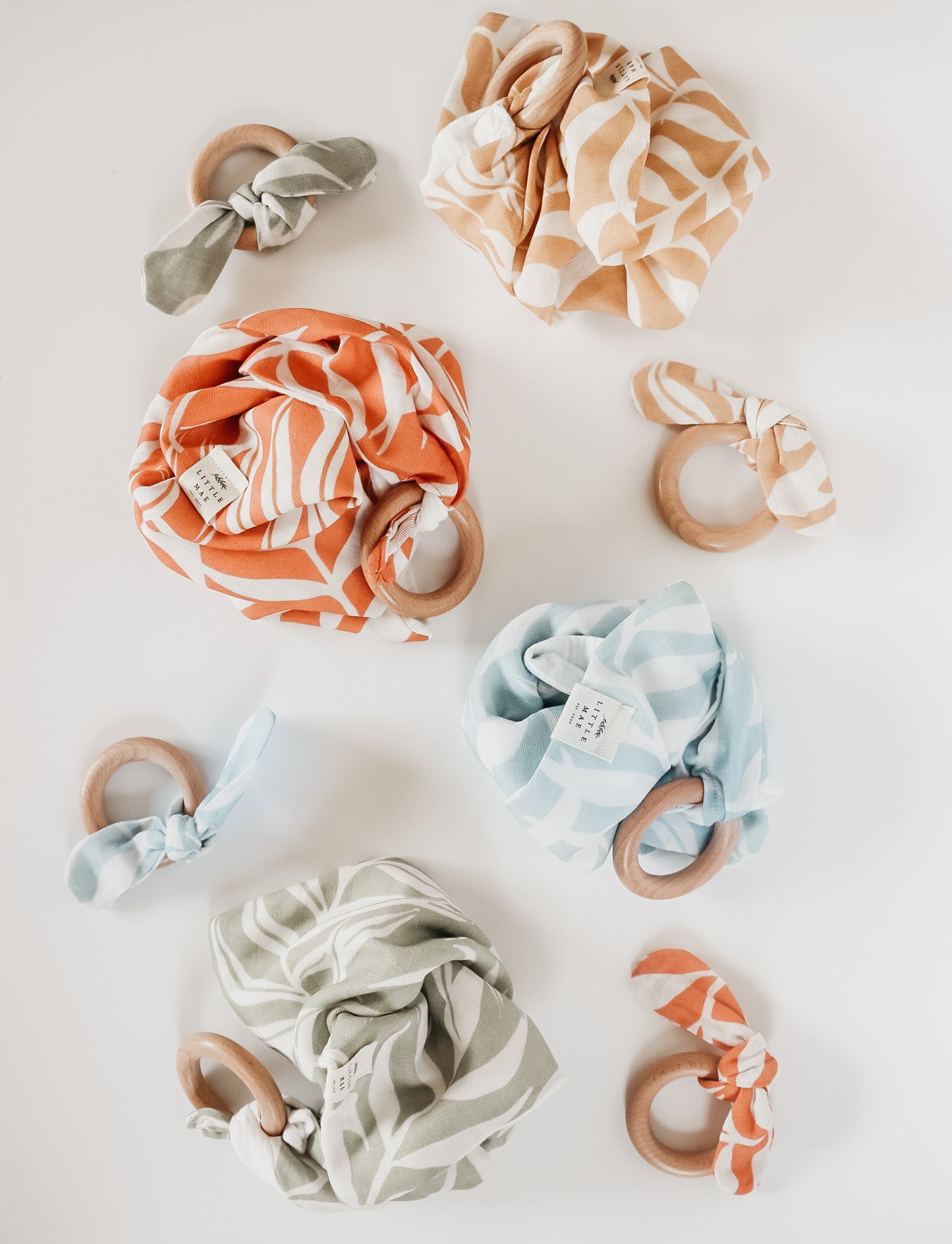 Coral Palm Knot Teether
